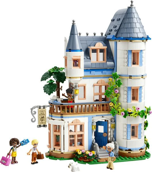 Lego 42638 Friends Castle Bed & Breakfast - Image 2