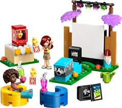 Lego 42642 Friends Friendship Movie Night - Image 3