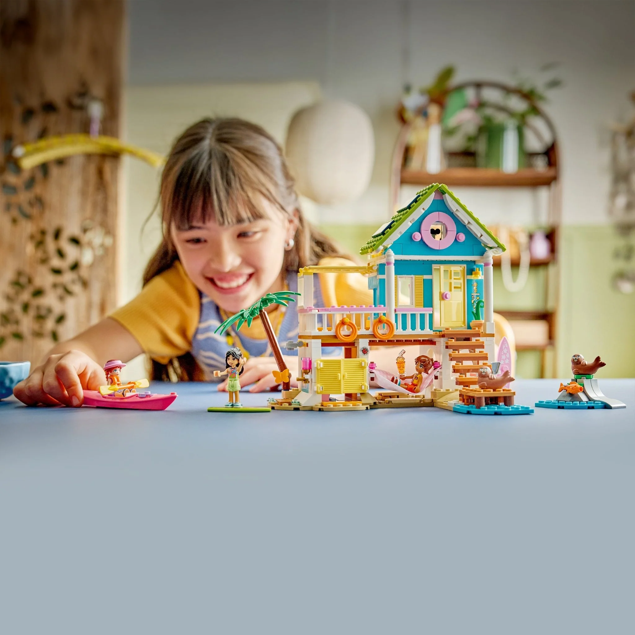 Lego 42699 Beach House with Seals - Image 3