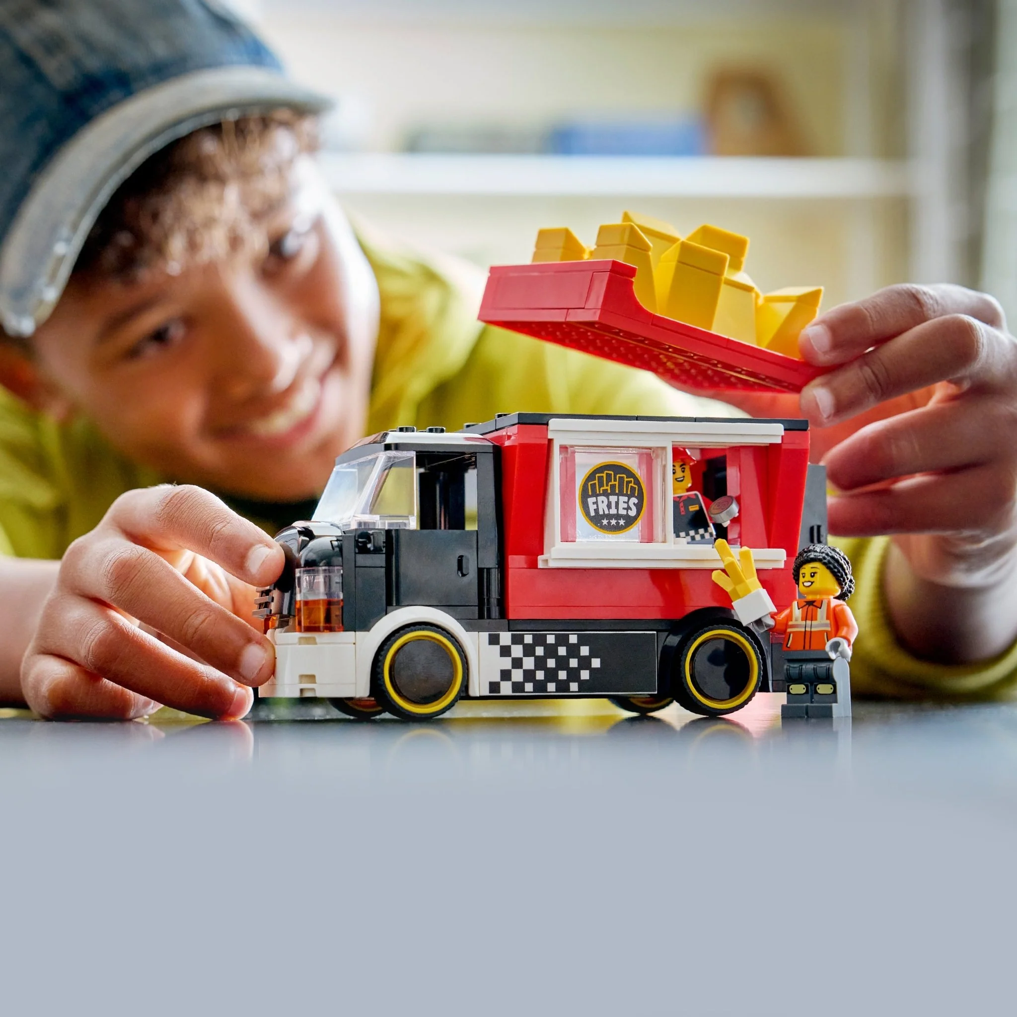 Lego 60488 Fries Food Truck - Image 4