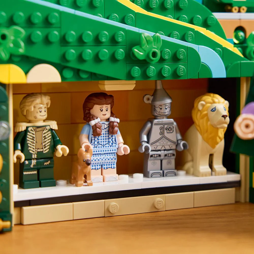 Lego 75685 Emerald City Wall Art - Image 4