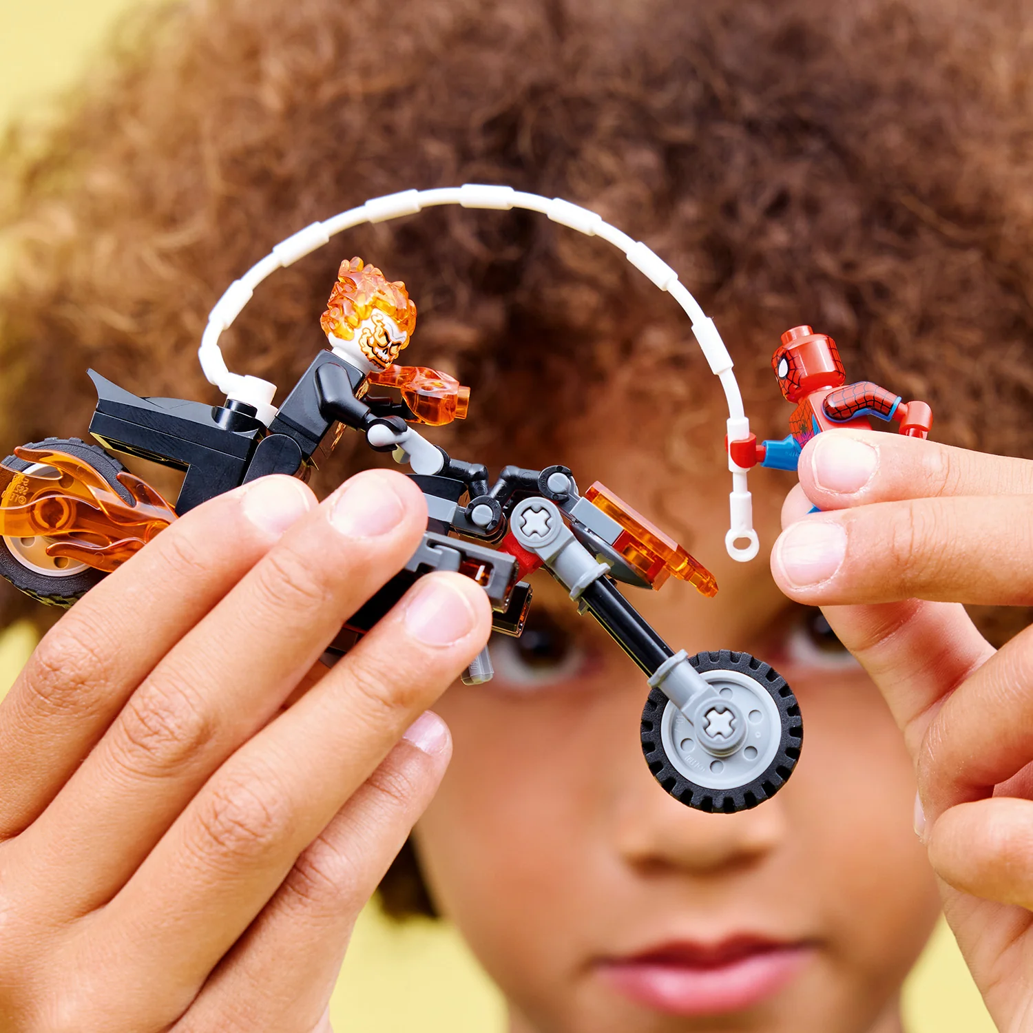Lego 76335 Spider-Man vs. Ghost Rider Motorcycle - Image 2