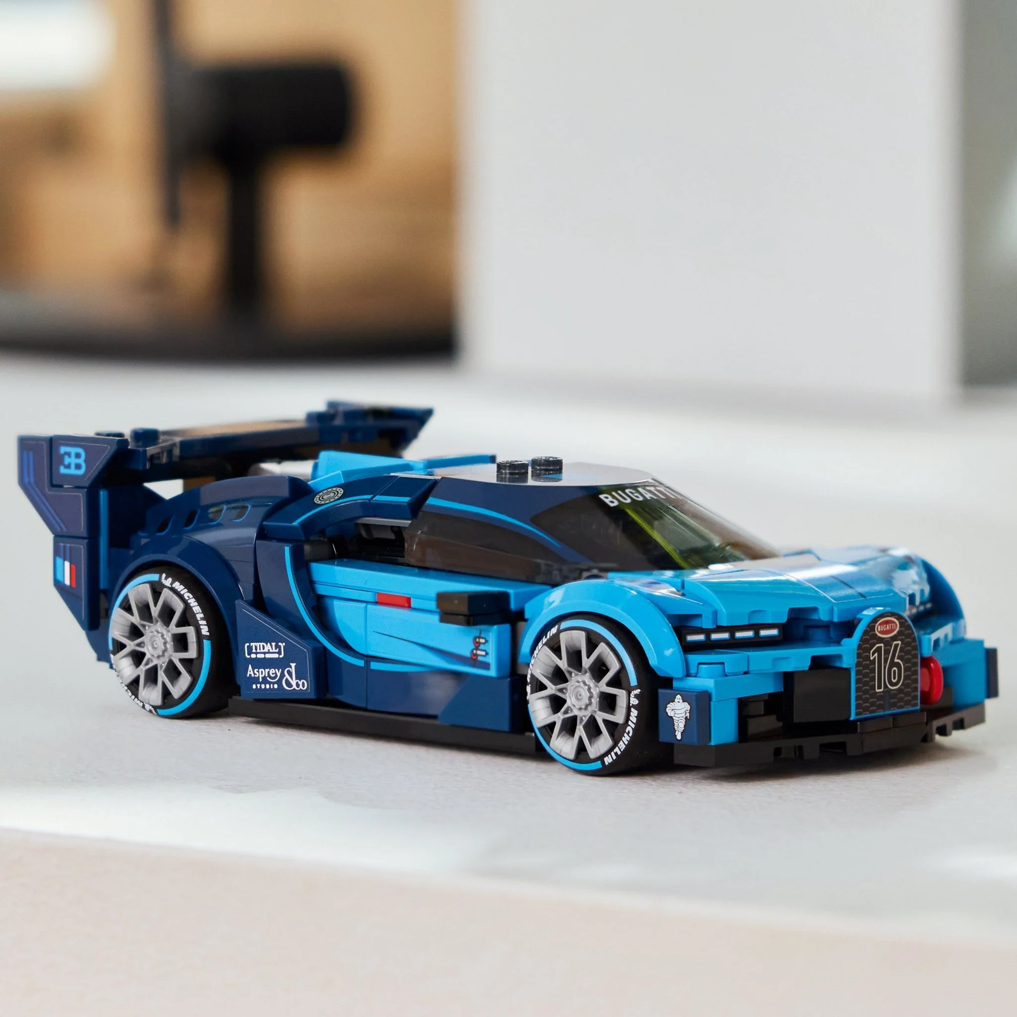 Lego 77253 Bugatti Vision GT Hyper Sports Car - Image 2
