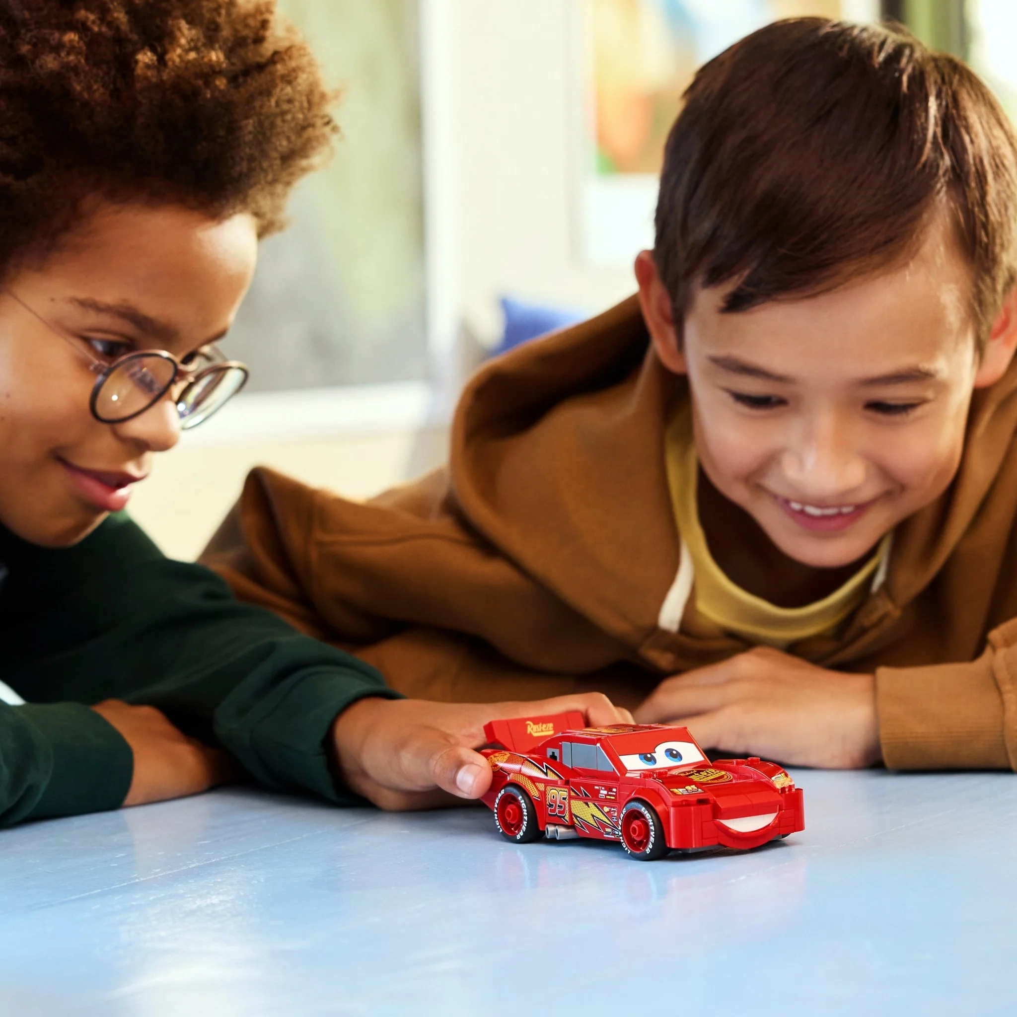 Lego 77255 Speed Champions Lightning McQueen - Image 2