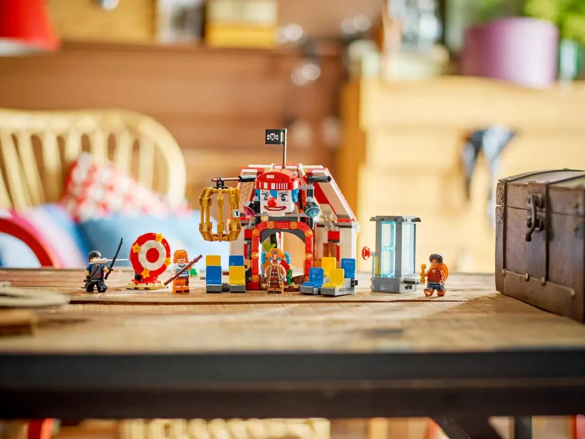 LEGO 75637 One Piece Buggy the Clown's Circus Tent Set - Image 9