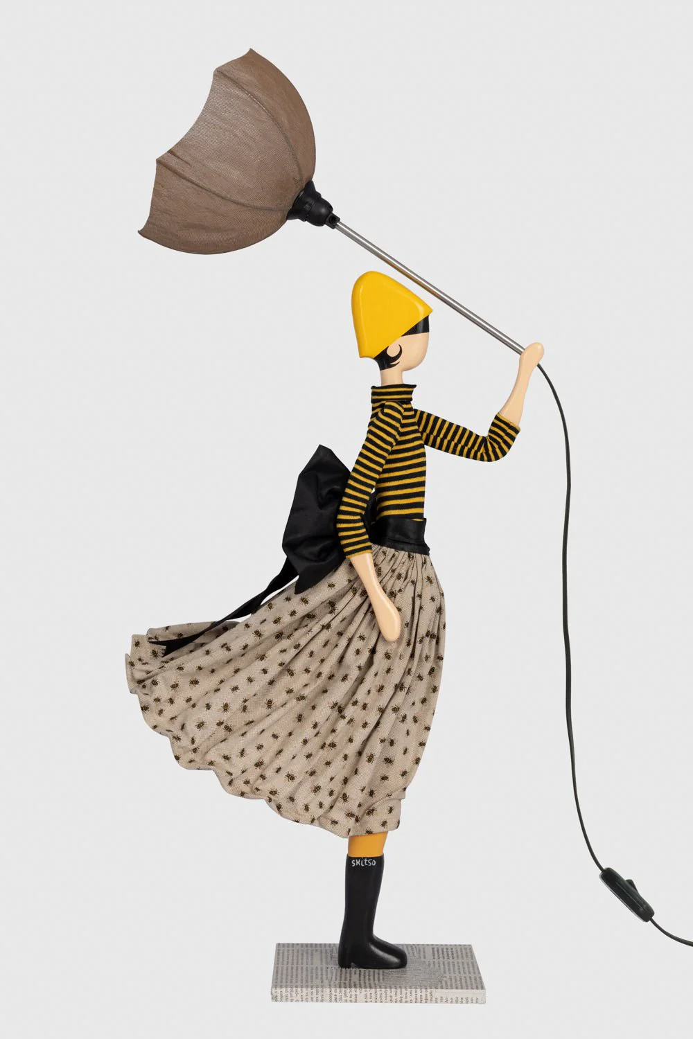 Little Girl 'Melissa' Umbrella Table Lamp