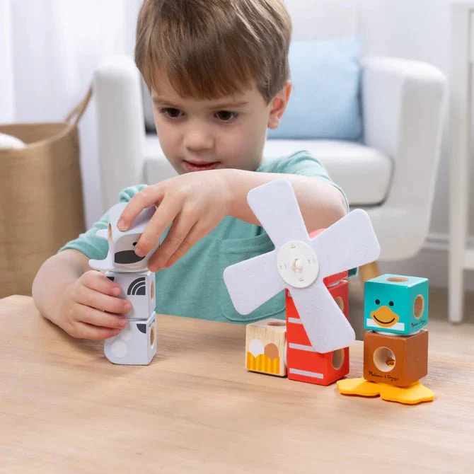 Melissa & Doug Blockables: Farm Friends Play Set - Image 5