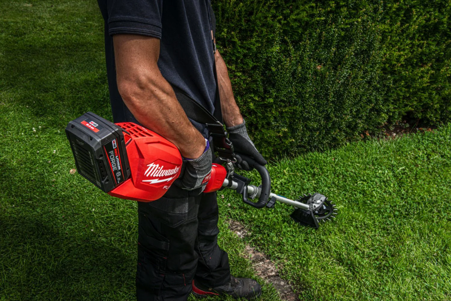 Milwaukee M18 FOPH2-0 FUEL™ Outdoor Power Head with QUIK-LOK™ - Bare Unit/Body Only - Image 3