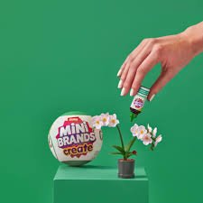 Mini Brands Create Garden