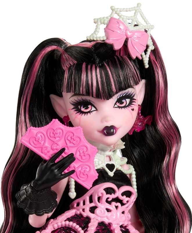 Monster High Scary Sweet Birthday Draculaura Doll - Image 2