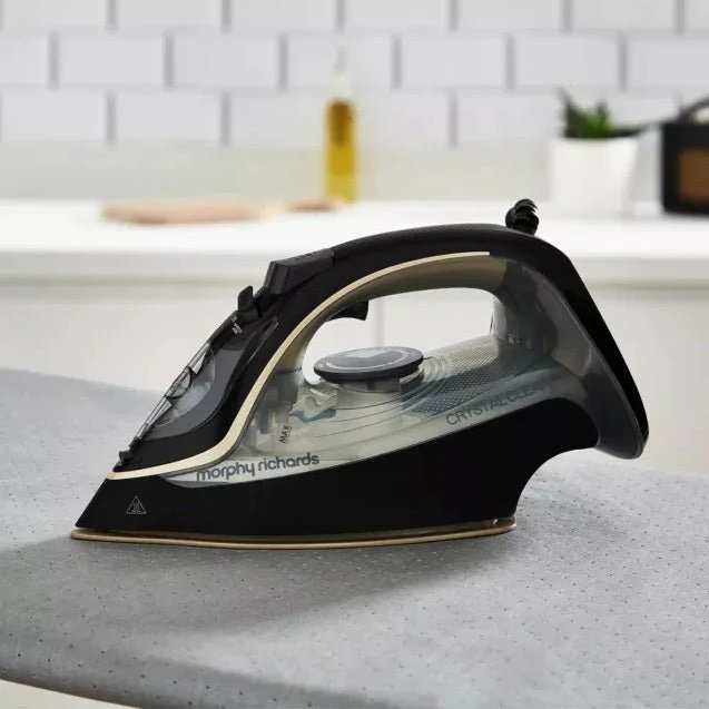 Morphy Richards Crystal Clear Gold Iron 300302 - Image 4