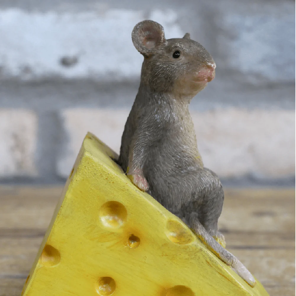 Mouse Sat On Cheese Ornament 13cm - Image 3