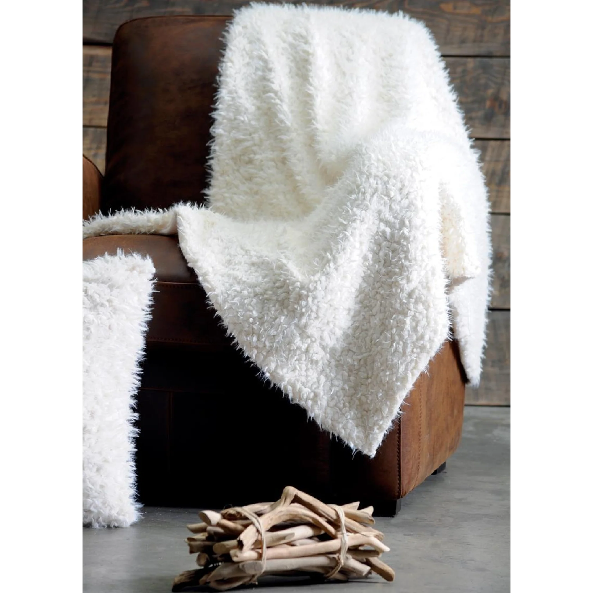 Mouton White Fluffy Throw 180 x 220cm - Image 2