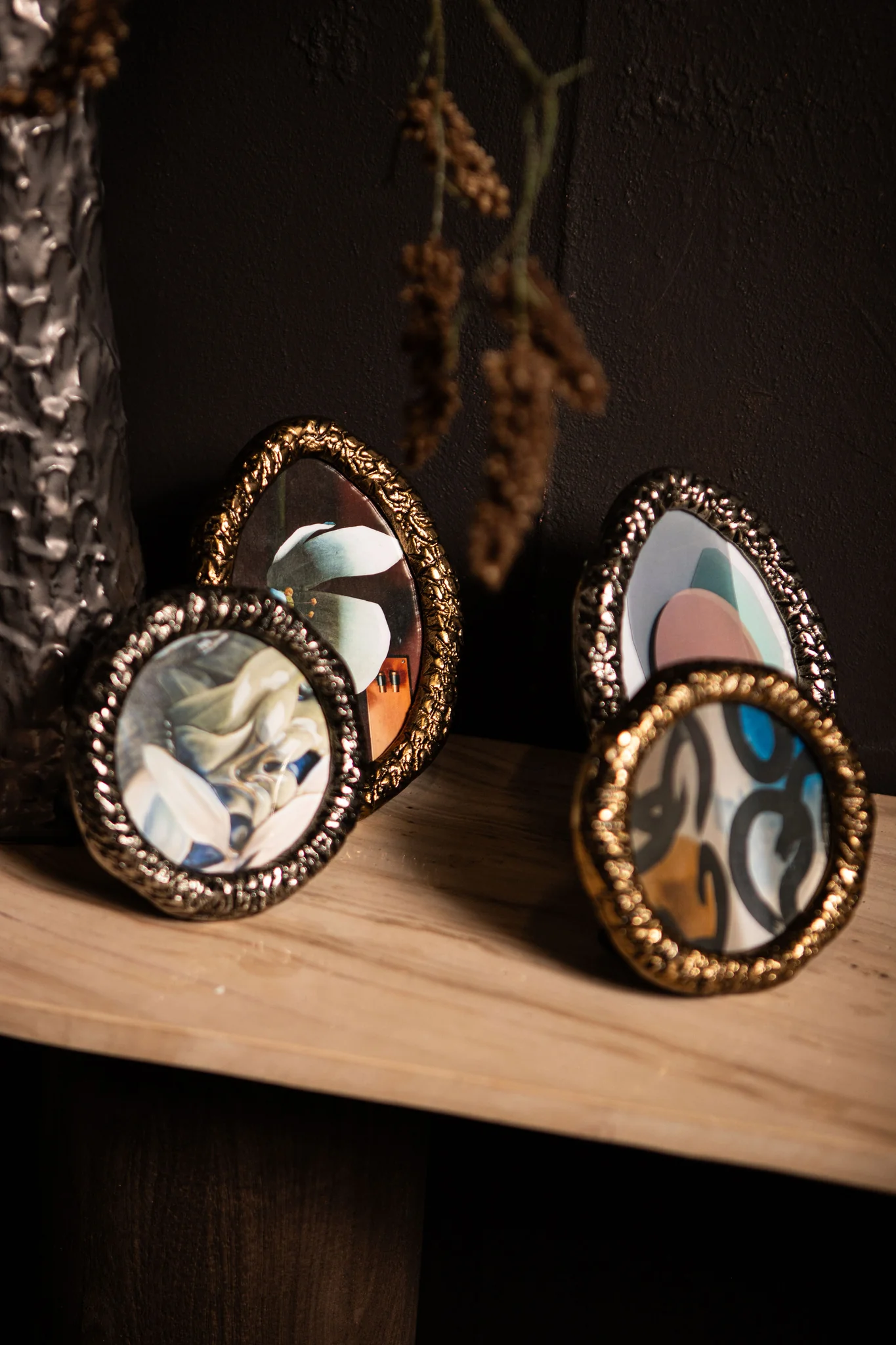 Paislie Brass Cast Alum Photo Frame Oval 10 x 15cm - Image 4