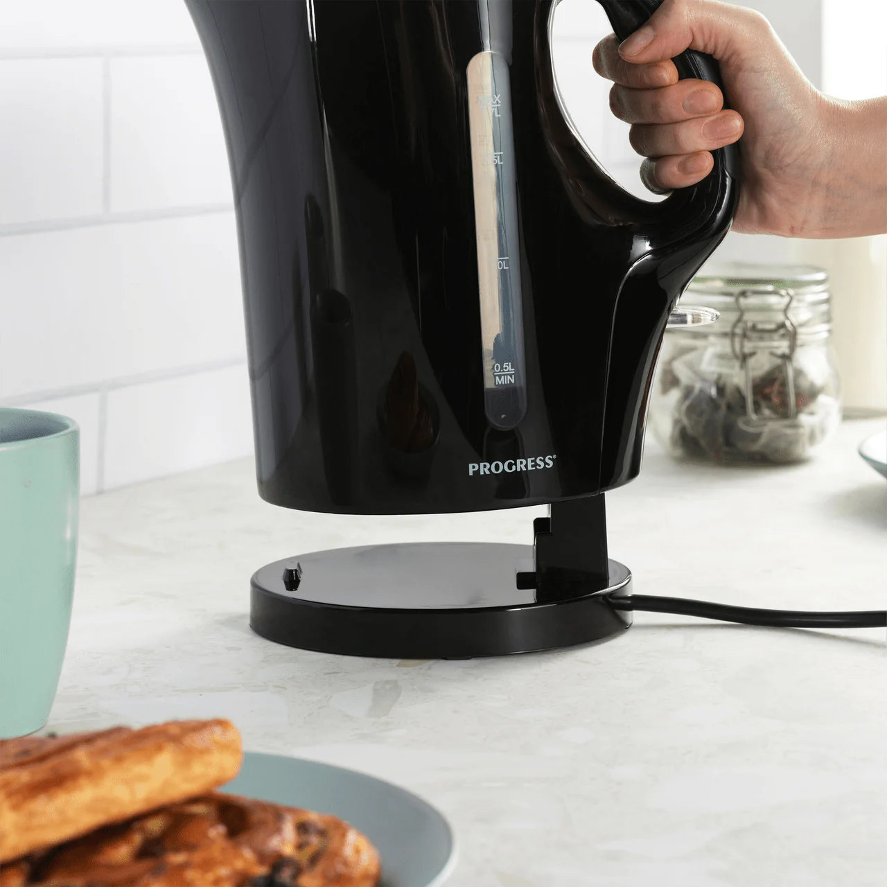 Progress 1.7L Cordless Kettle Black - Image 2