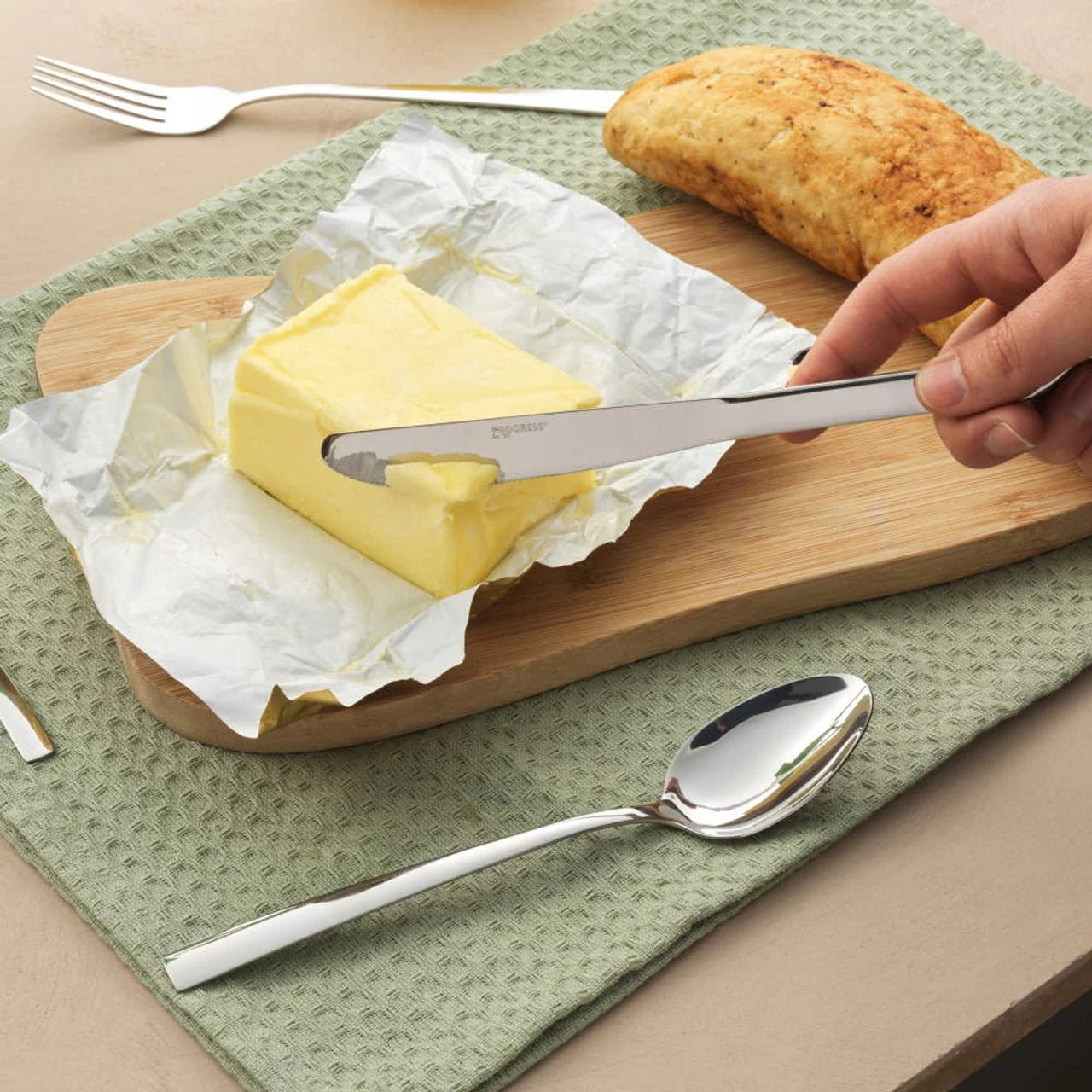 Progress Washington 16-Piece Cutlery Set - Image 4