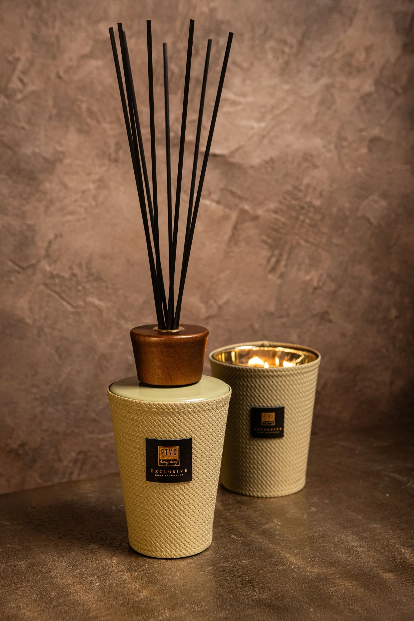 PTMD Exclusive Black Forest Scented Candle 900g - Image 4
