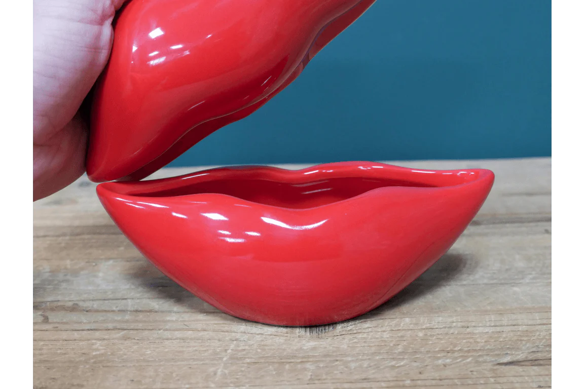 Red Lips Ornament - Image 2