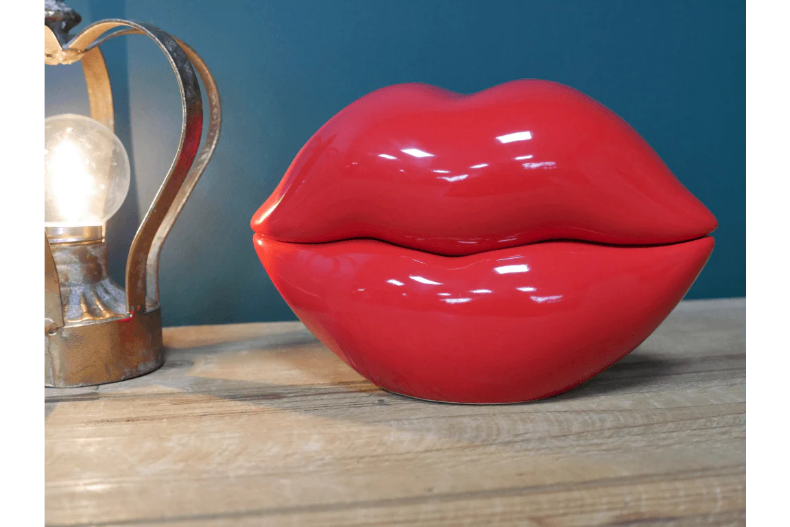 Red Lips Ornament - Image 4