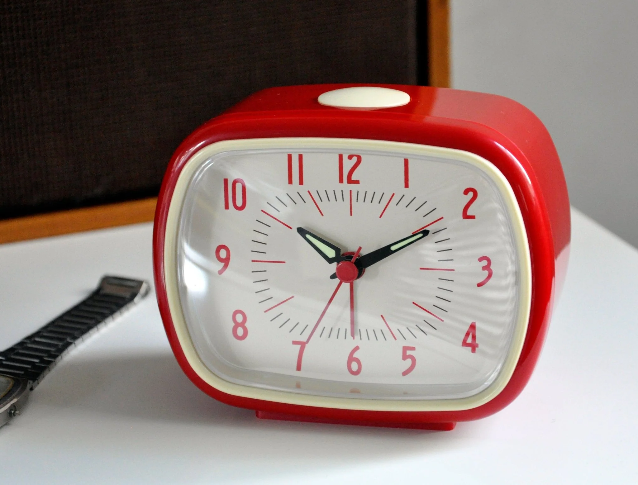 Retro alarm clock - Red - Image 6