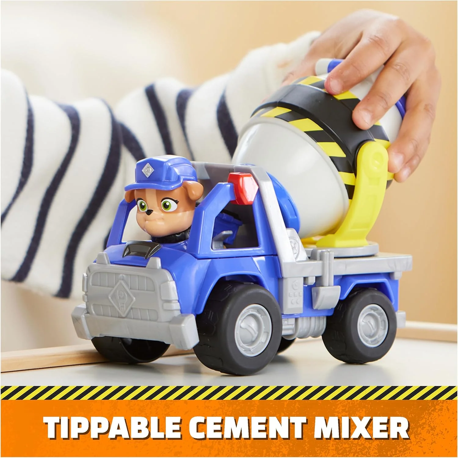 Rubble & Crew: Mix's Cement Mixer Truck - Image 2