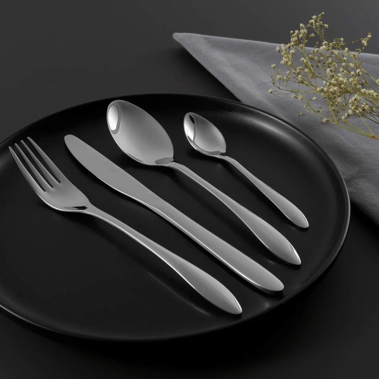 Russell Hobbs Cologne 16 Piece Stainless Steel Cutlery Set - Image 6