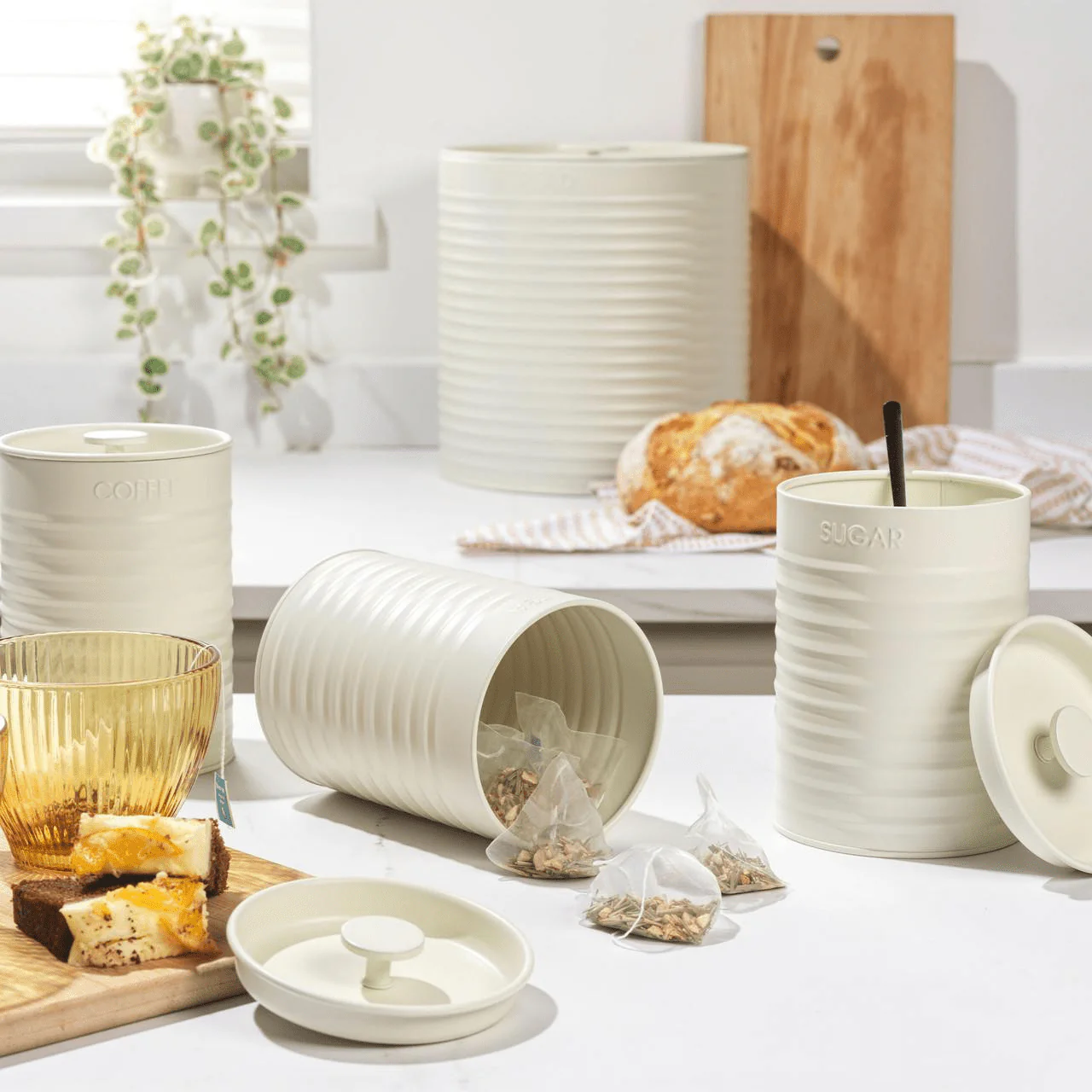 Russell Hobbs Ribbed 4-Piece Countertop Set - Cream - Image 3