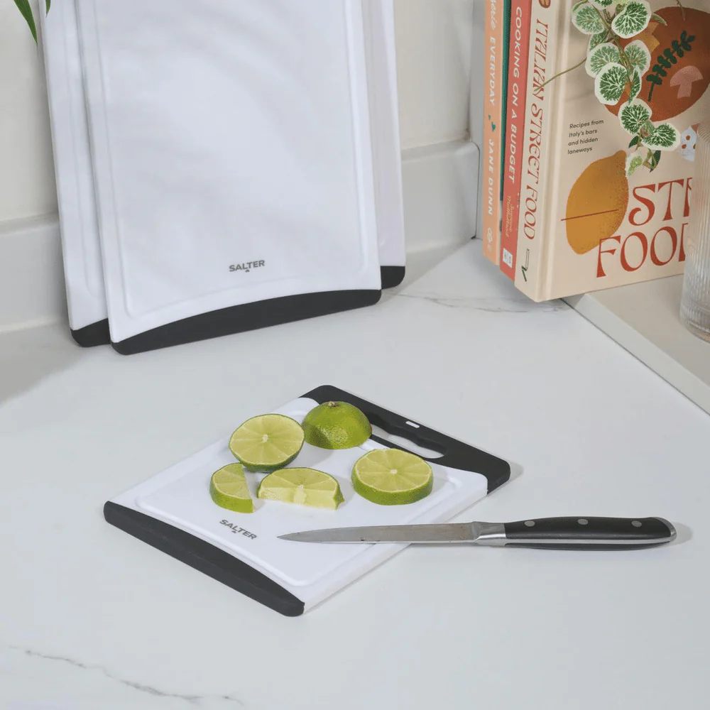 Salter 3-Piece Plastic Chopping Board Set – Black/White - Image 2