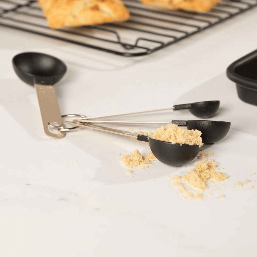 Salter Bakes Measuring Cups & Spoons Set - Image 4