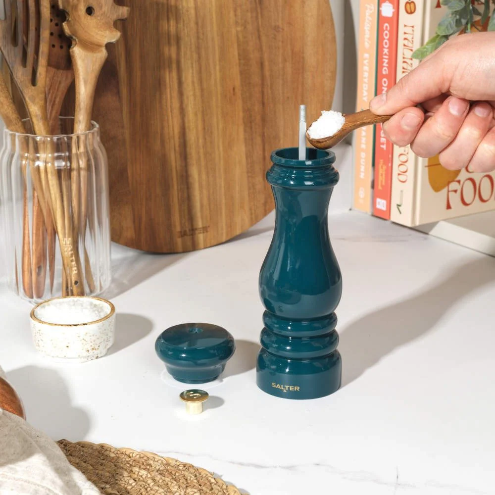 Salter Chester Salt & Pepper Mill – Green - Image 3