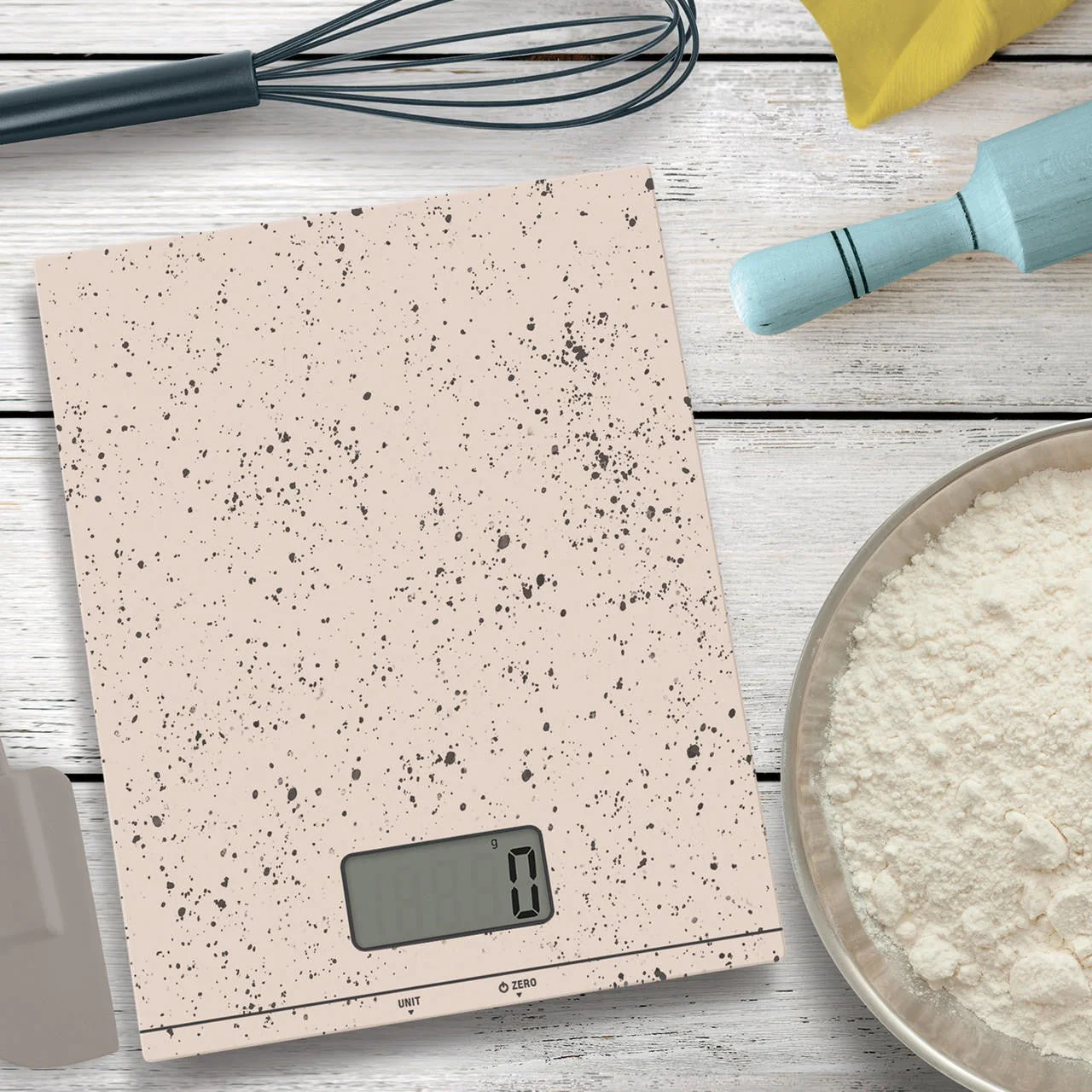 Salter Serenity Electronic Kitchen Scale 5KG Capacity - Image 3