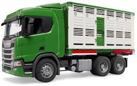 Bruder Scania Super 560R Cattle Transport Truck W/1 Cow(3549) - Image 3