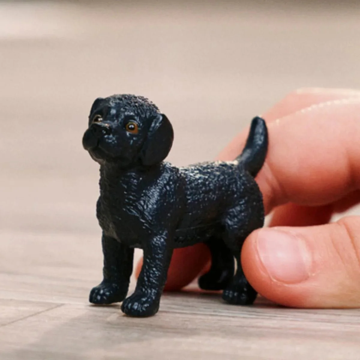 Schleich Black Labrador Retriever puppy - Image 2