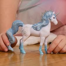 Schleich Flowy Unicorn Mare - Image 2