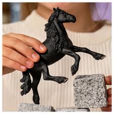 Schleich Friesian Stallion - Image 2