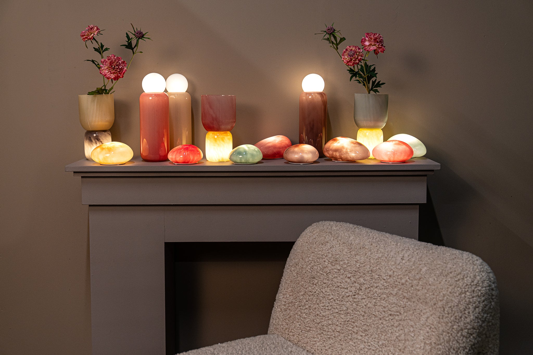 Shalon Stone Shaped Rechargeable LED Light 14cm Dark Pink - Image 2