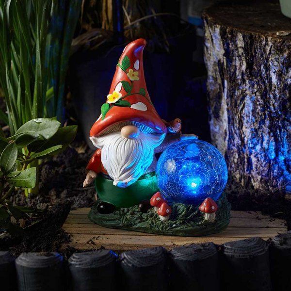 Solar Woodland Wizard 20.5 x 16.5 x 9.5 cm