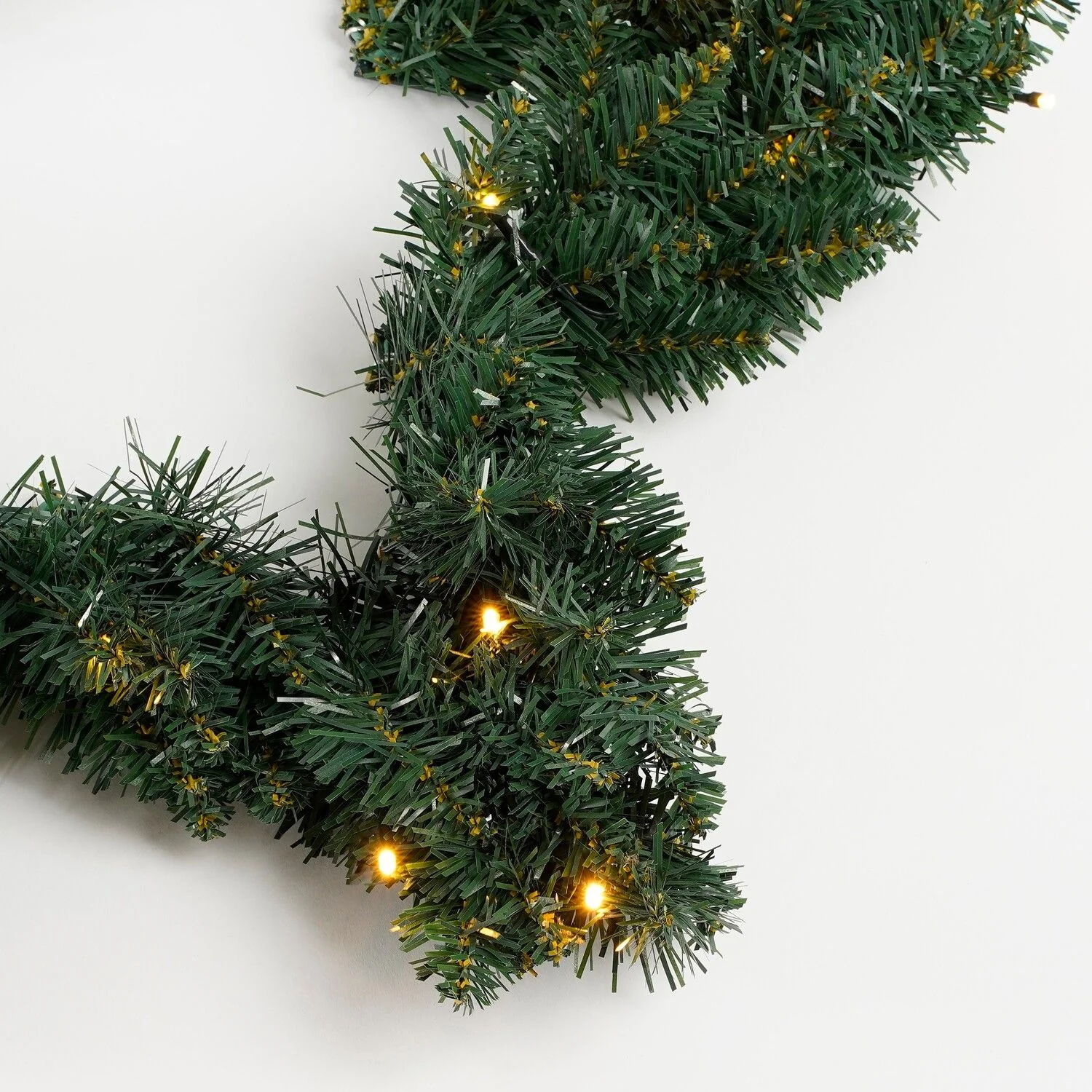 Star Shaped Christmas Wreath 40 LED 150 Tips Battery Operated - h10xd60cm - Image 3