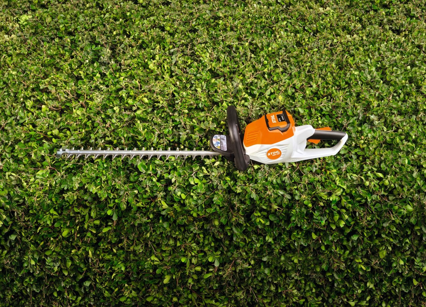 Stihl HSA 50.1 Cordless Hedge Trimmer - Set 45210113573 - Image 3