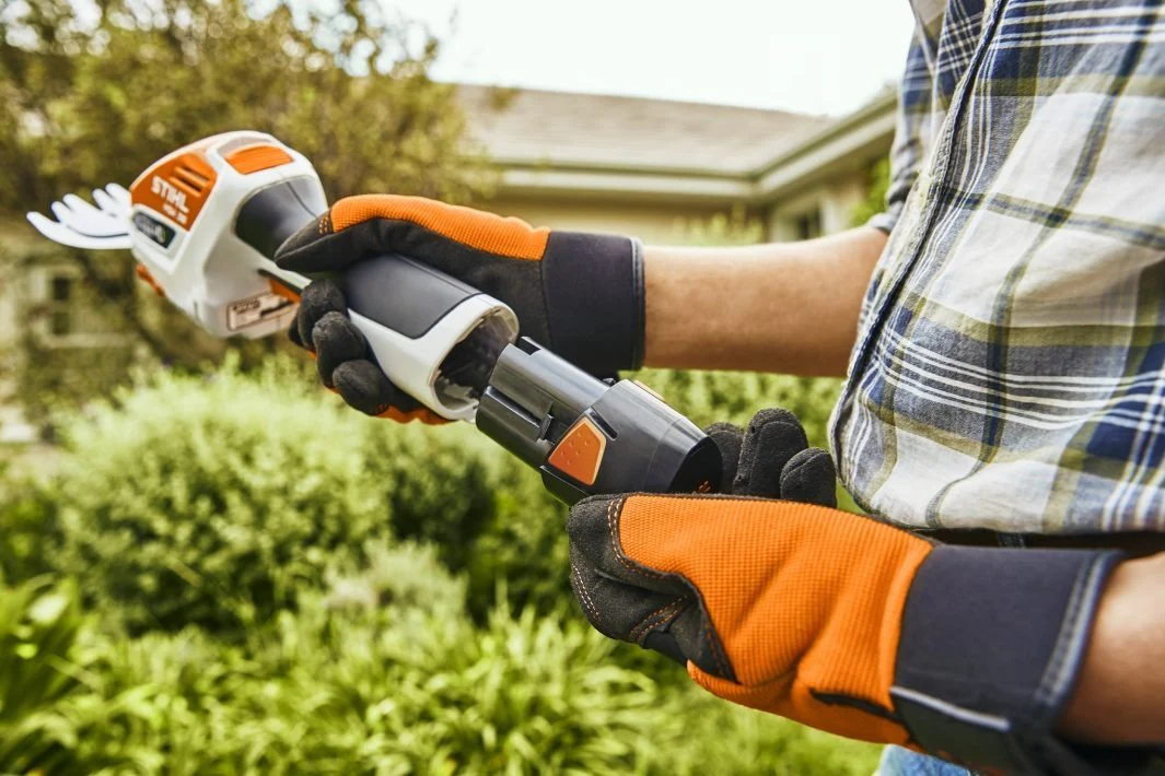 Stihl HSA 26 Cordless Hedge Trimmer HA030113500 (Body Only) - Image 4