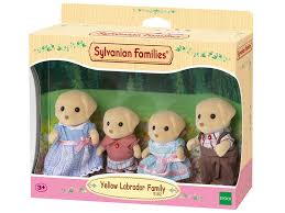 Sylvanian Families Yellow Labrador Family - Image 3