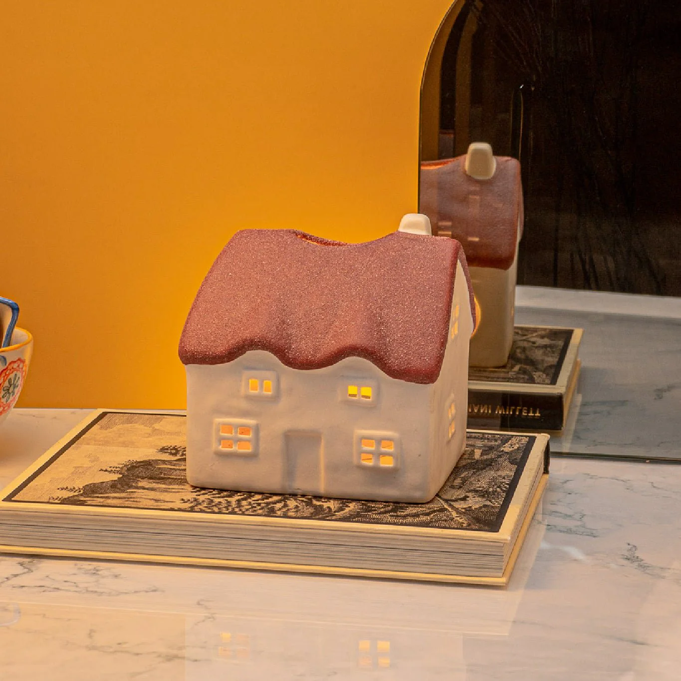 Thatched Cottage Tealight Holder 12.5cm