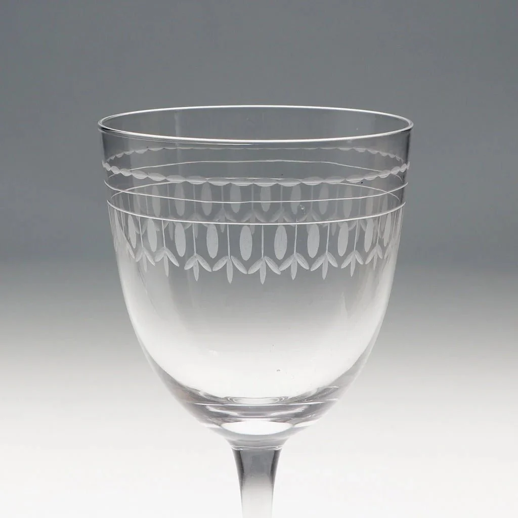Vintage Etched Wine Glasses 250ml (Set of 2) – Clear - Image 3