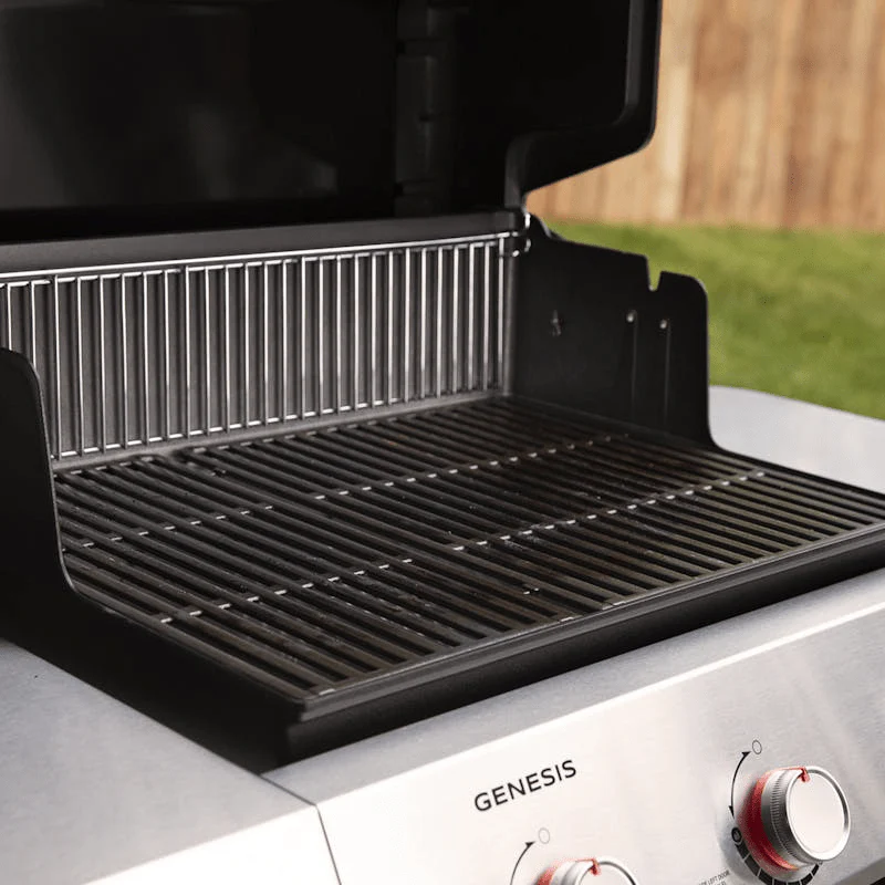 Weber Genesis E-315 Gas Barbecue - Image 4